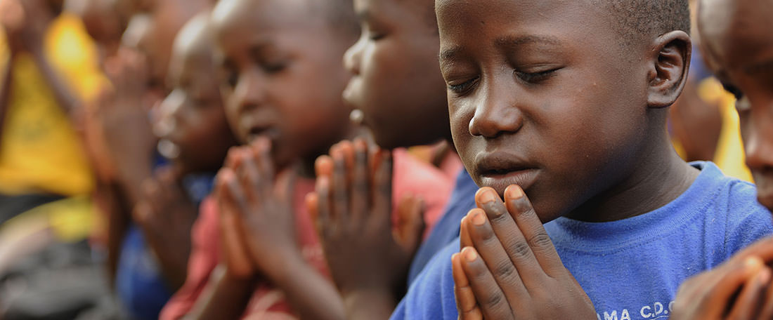 Ugandan-children-praying.jpg?width=202