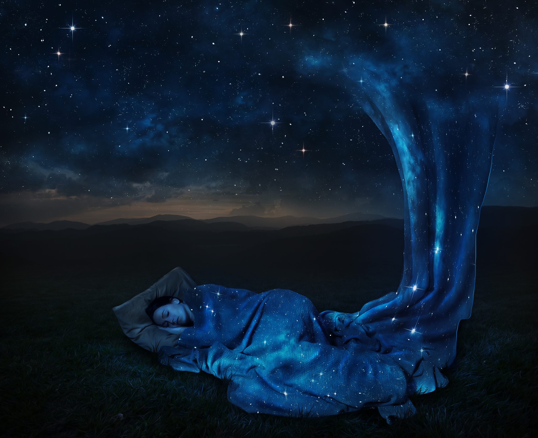 a-woman-sleeps-under-a-blanket-made-of-stars_SmtZT0WgA.jpg